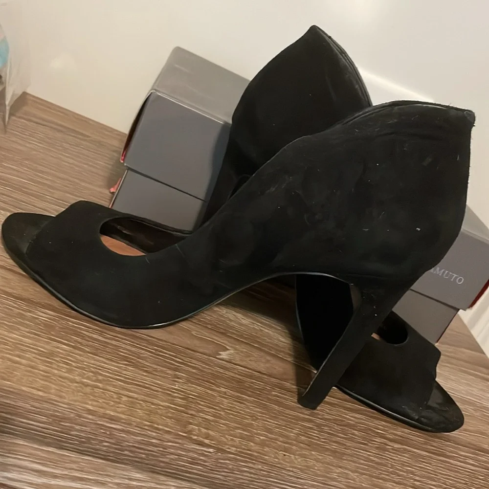 Vince Camuto Karolynn Heels Size 10M Black Suede Open Toe Tall Back - Picture 8 of 13